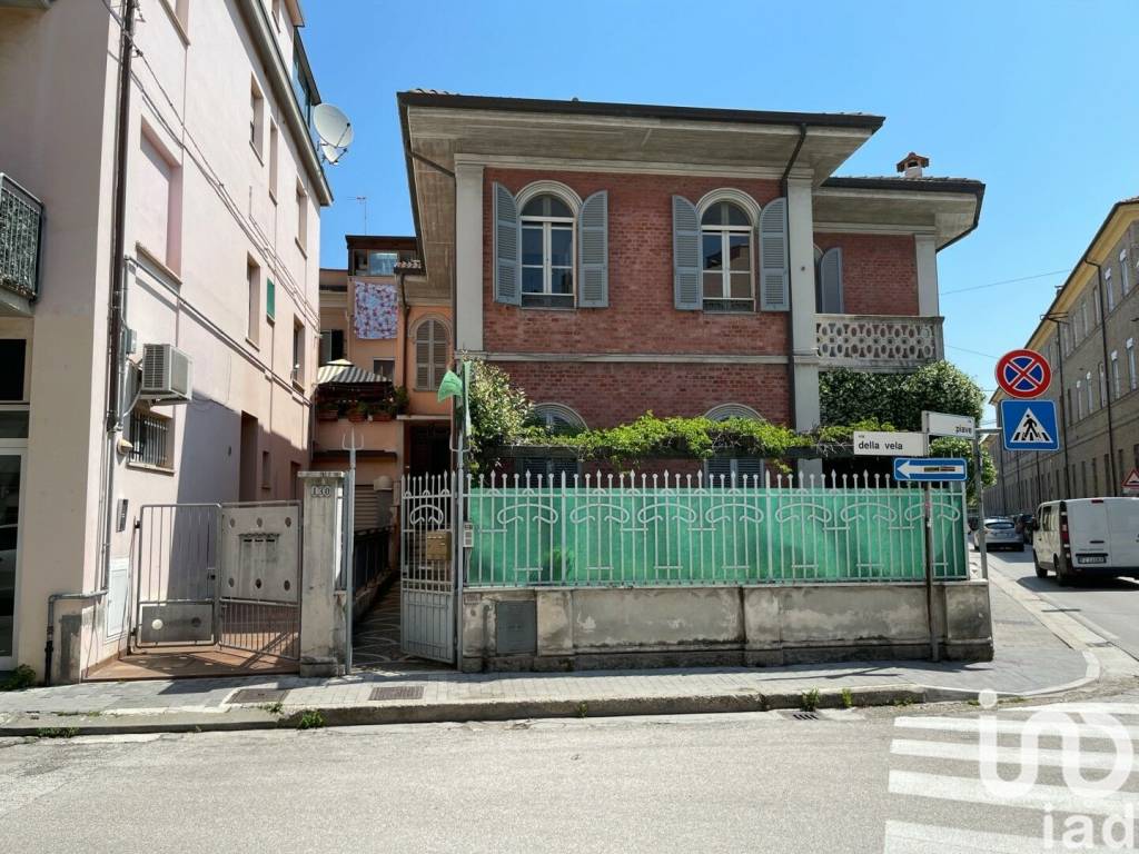 Villa a Civitanova marche in Via della Vela - Foto 3