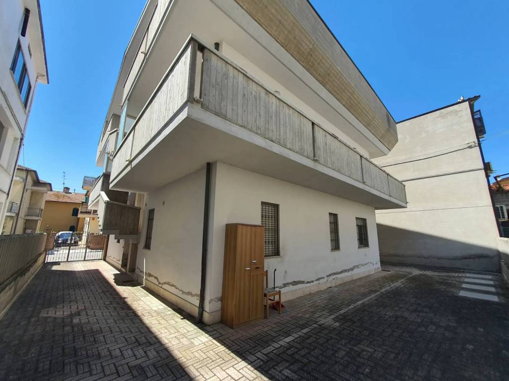 Palazzo / stabile a Alba adriatica in Giuseppe Garibaldi - Foto 5