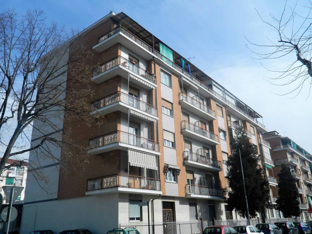 Appartamento a Orbassano in Via Alcide De Gasperi, 18 - Foto 1