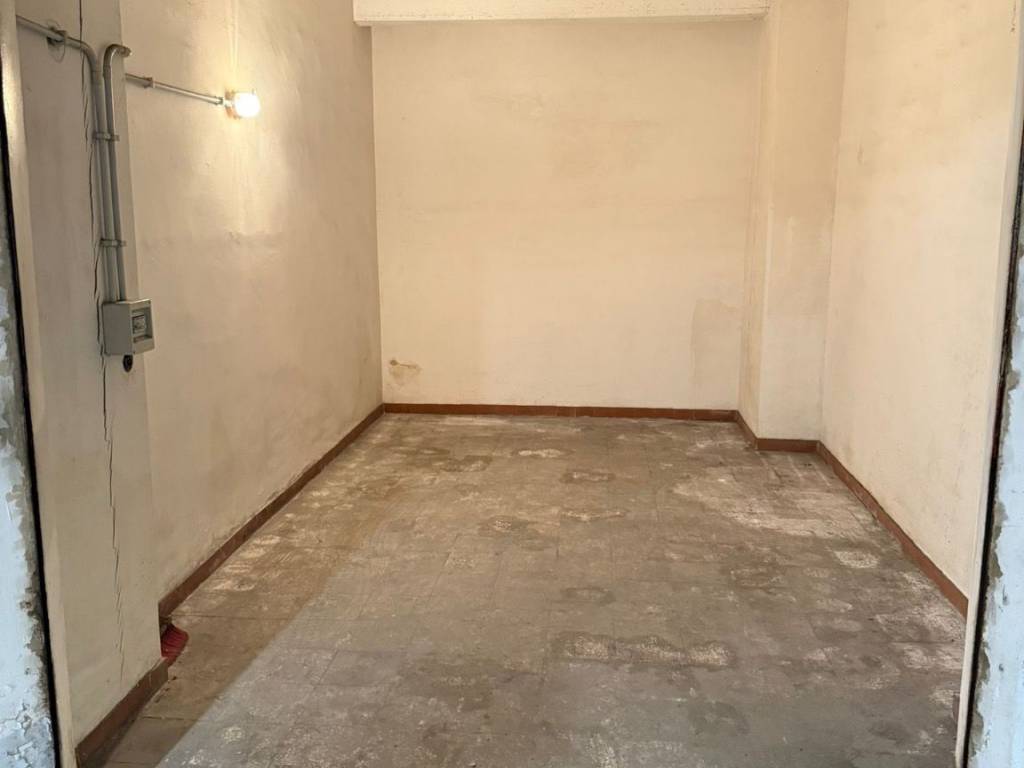 Box / garage a Roma in Via Elio Vittorini - Foto 4