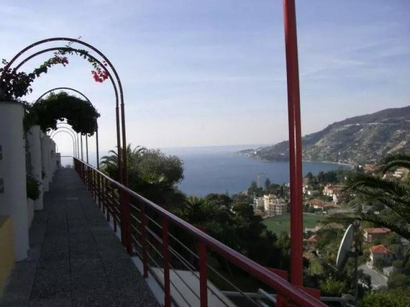 Villa a Ospedaletti - Foto 2