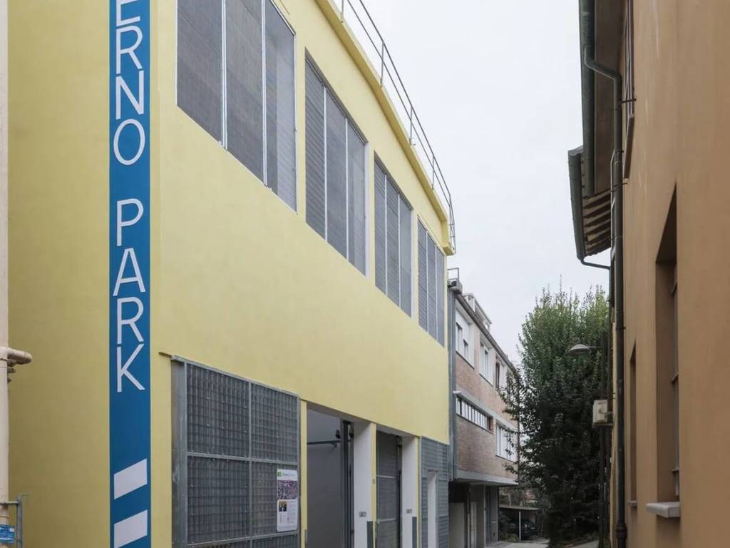 Box / garage a Ravenna in Piazza Francesco Baracca, 5 D - Foto 1