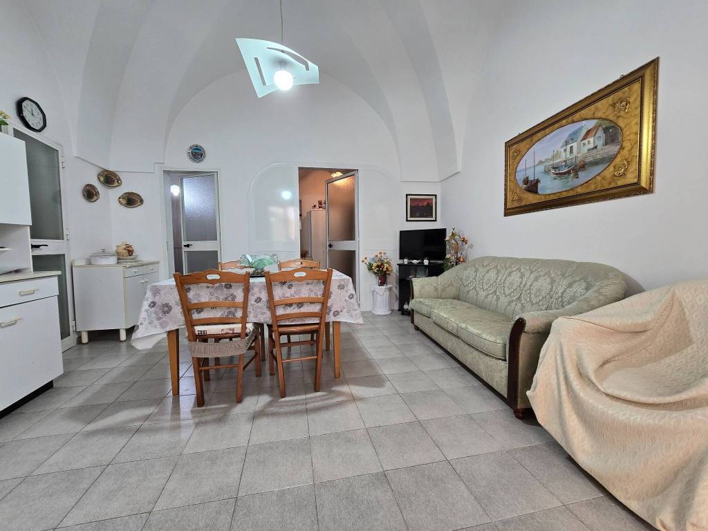 Casa indipendente a Ostuni in Corso Giuseppe Garibaldi - Foto 2