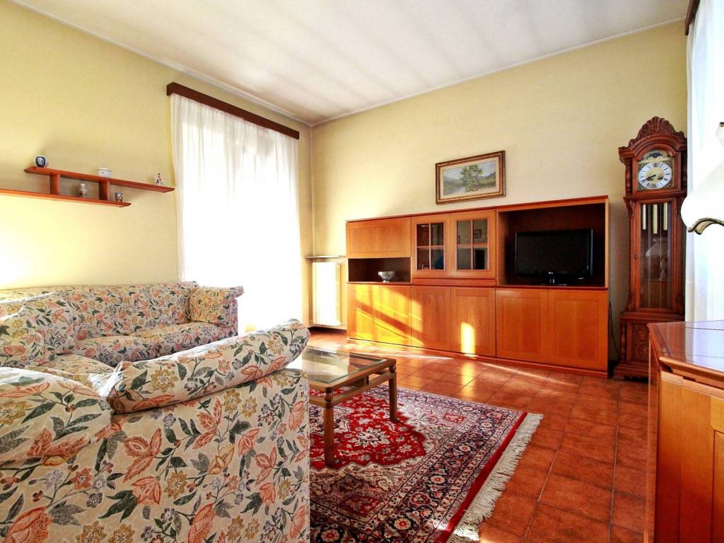 Villa a Imbersago in Via Nuova Provinciale - Foto 4