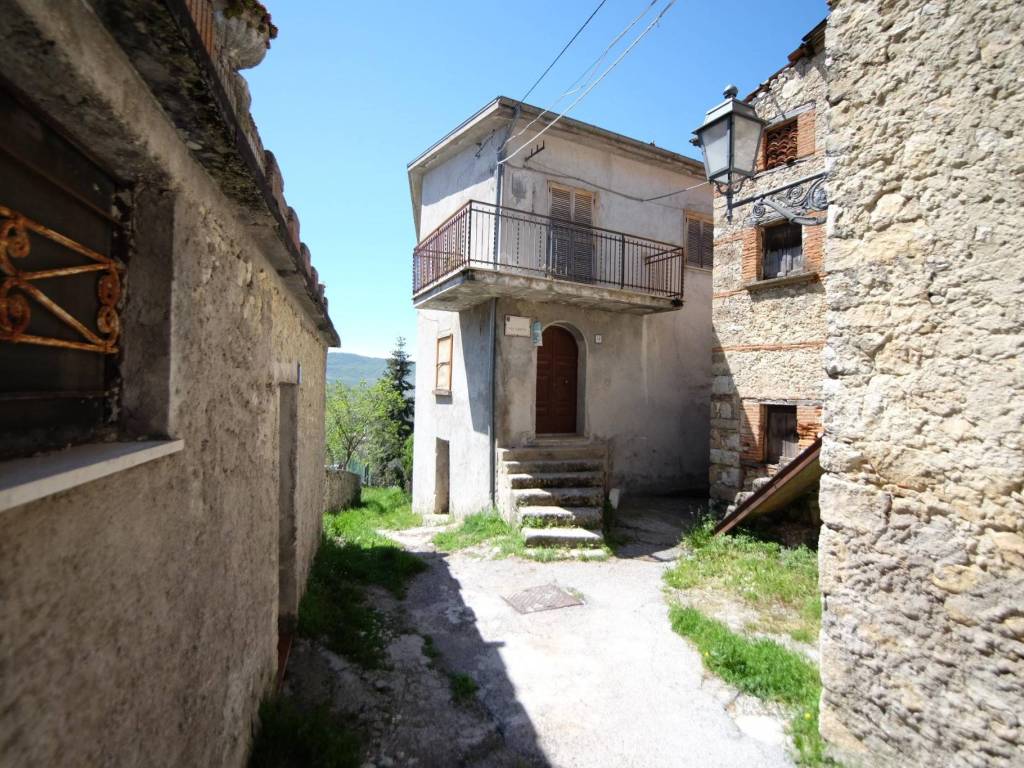Casa indipendente a Fiamignano in Via Collaralli - Foto 3