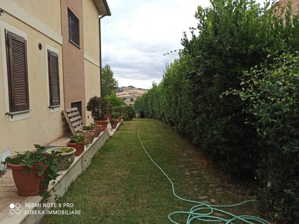 Villa a Castiglione del lago in Località Poggio Vaccaio - Foto 3