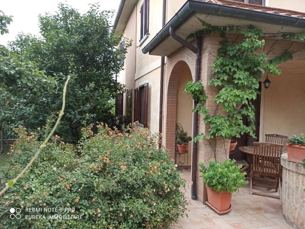 Villa a Castiglione del lago in Località Poggio Vaccaio - Foto 4