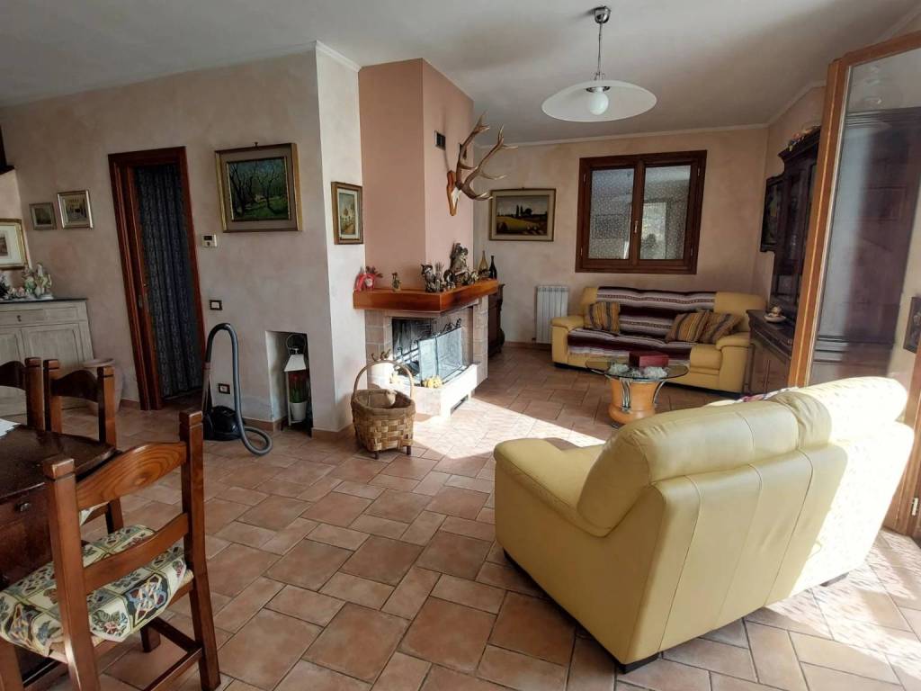 Villa a Vallebona in Via San Bernardo - Foto 4