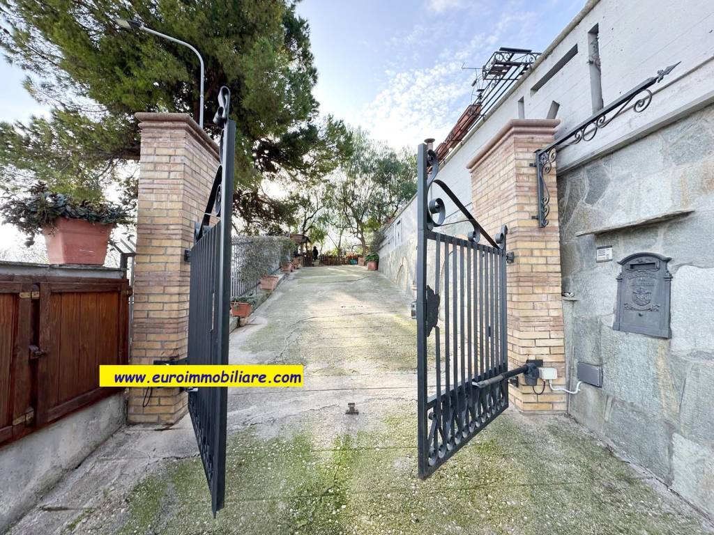 Villa a Silvi in Contrada Valle Scura - Foto 2