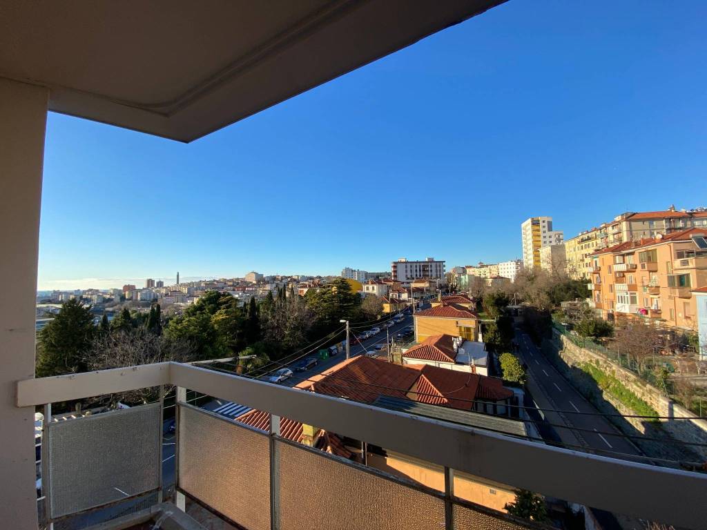 Appartamento a Trieste in Via Giovanni Orlandini, 14 - Foto 2