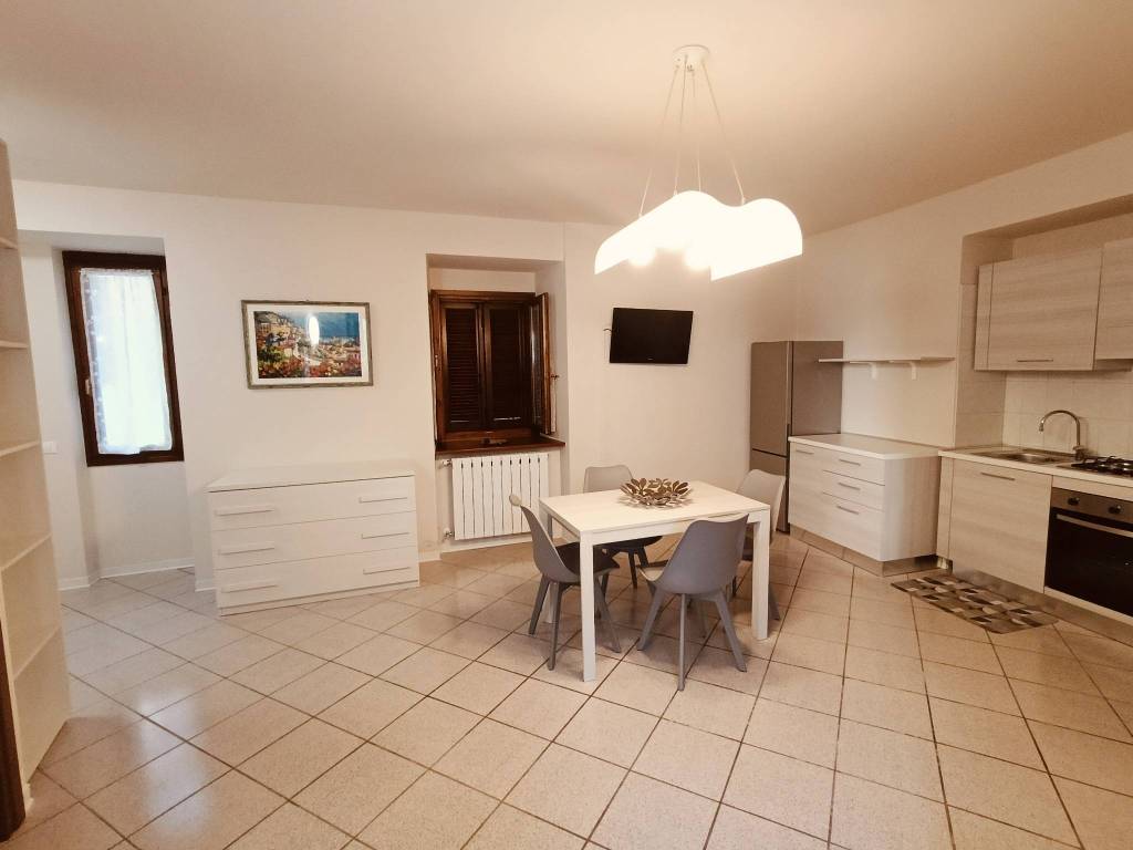 Appartamento a Invorio in Via Cesare Battisti, 11 - Foto 2