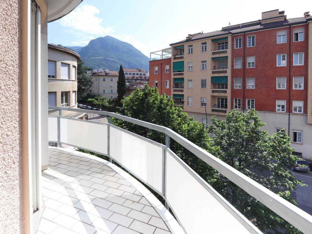 Appartamento a Bolzano in Via dei Combattenti - Foto 2