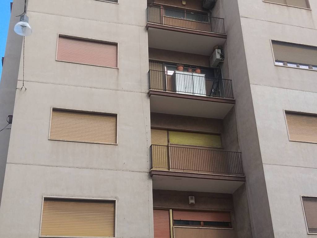 Appartamento a Taranto in Via Principe Amedeo, 336 - Foto 2