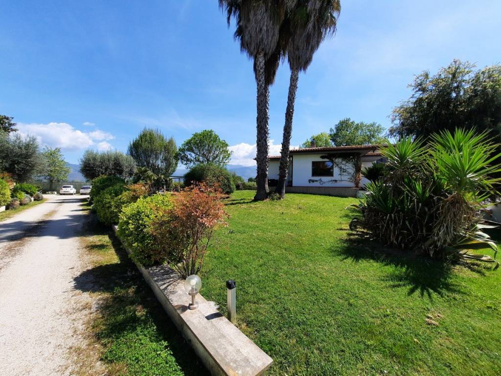 Villa a Latina in Via Appia - Foto 2