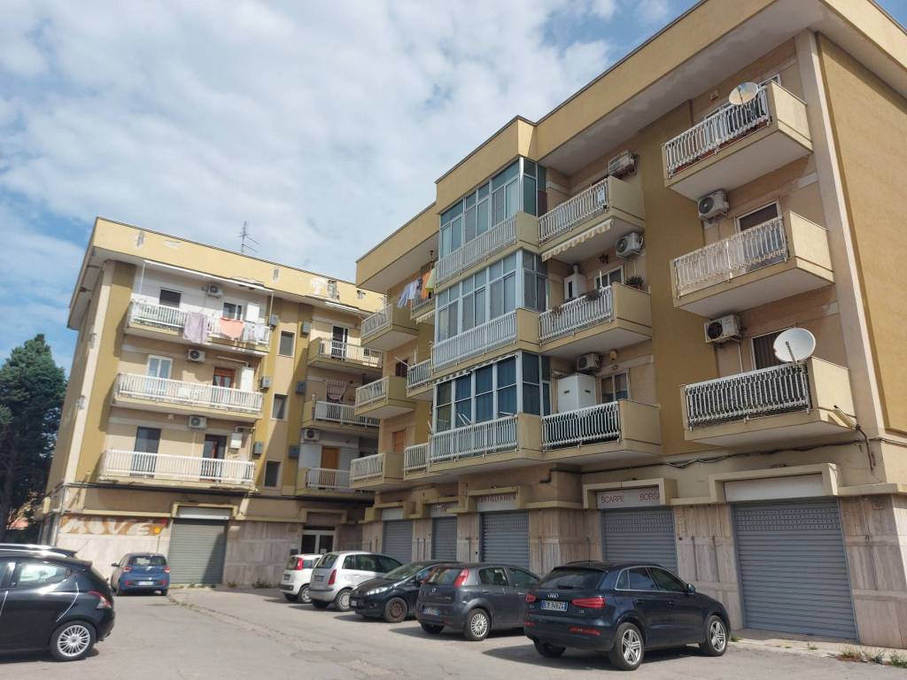 Appartamento a Taranto in Corso Vittorio Emanuele II, 11 - Foto 2