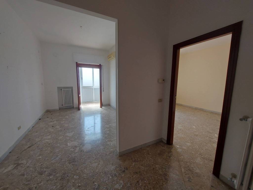 Appartamento a Taranto in Corso Vittorio Emanuele II, 11 - Foto 5