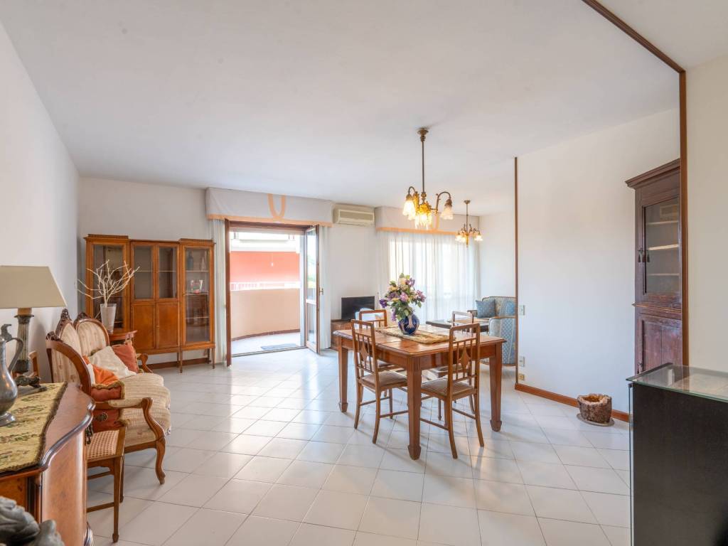 Appartamento a Cagliari in Viale Poetto - Foto 3