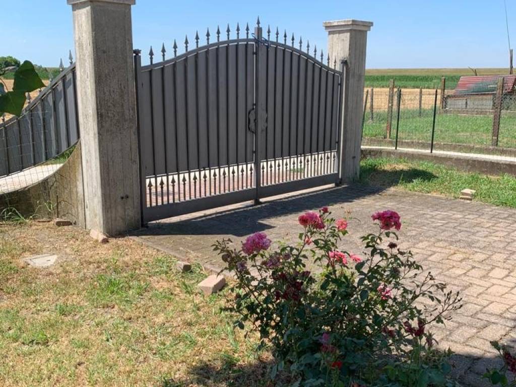 Villa a Serravalle a po in Via Risorgimento, 10 - Foto 5