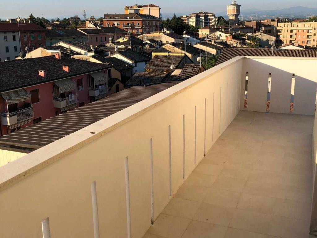 Attico / mansarda a Parma in Via Padre Lino Maupas, 12 - Foto 3
