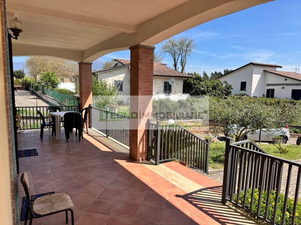 Villa a Pontecorvo in Contrada Melfi di Sotto - Foto 3
