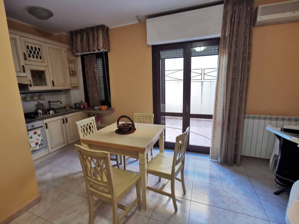 Appartamento a Catanzaro in Viale Crotone, 23 - Foto 3