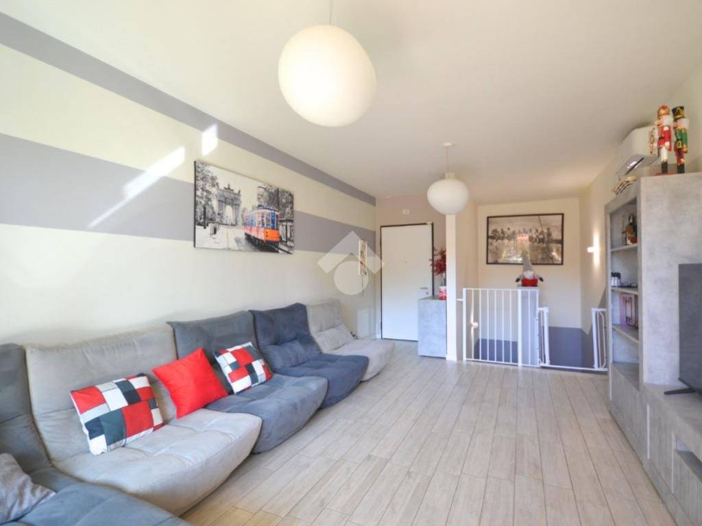 Appartamento a Varedo in VIALE LOMBARDIA, 86 - Foto 3
