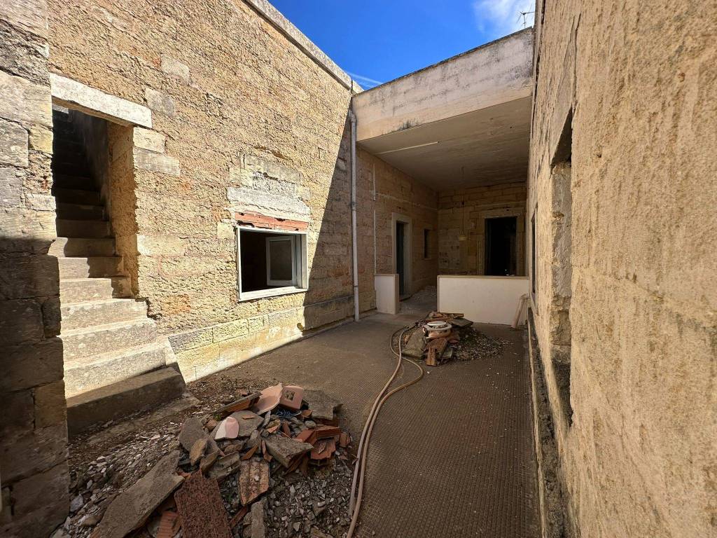 Casa indipendente a Castri di lecce in Via G. Vernazza, 9 - Foto 2