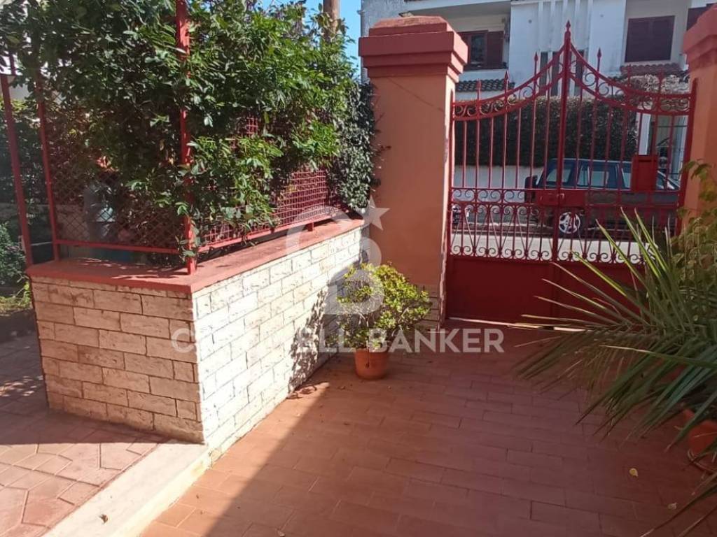 Casa indipendente a Brindisi in Via Margarito da Brindisi, 5 - Foto 3