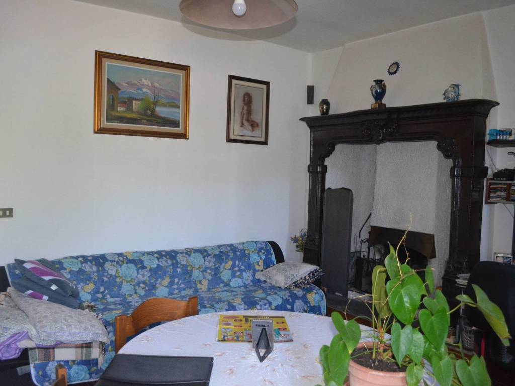 Appartamento a Brebbia in Via Pasubio - Foto 4