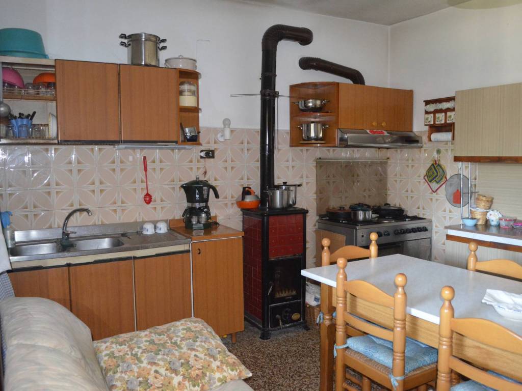 Appartamento a Brebbia in Via Pasubio - Foto 5