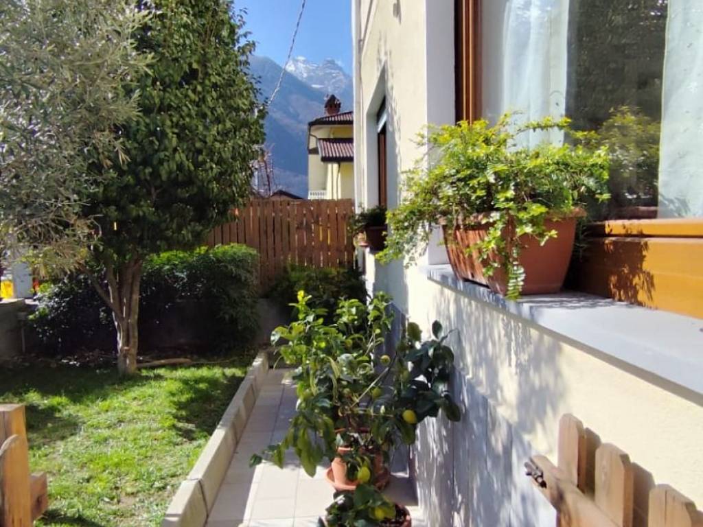 Appartamento a Pont-saint-martin in Via Repubblica - Foto 2