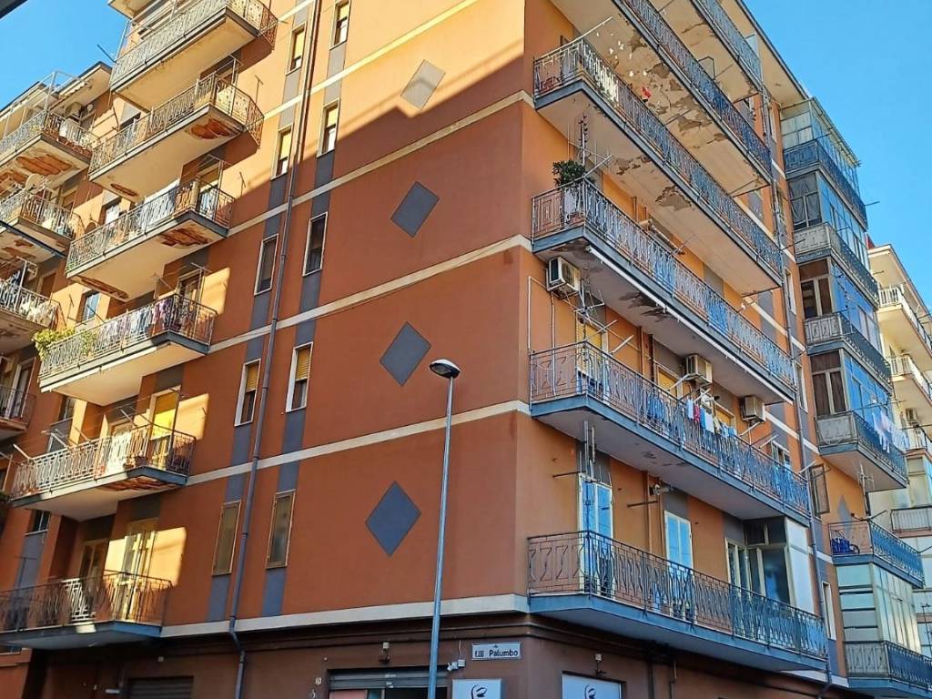 Appartamento a Salerno in Via Fratelli Palumbo, 19 - Foto 2