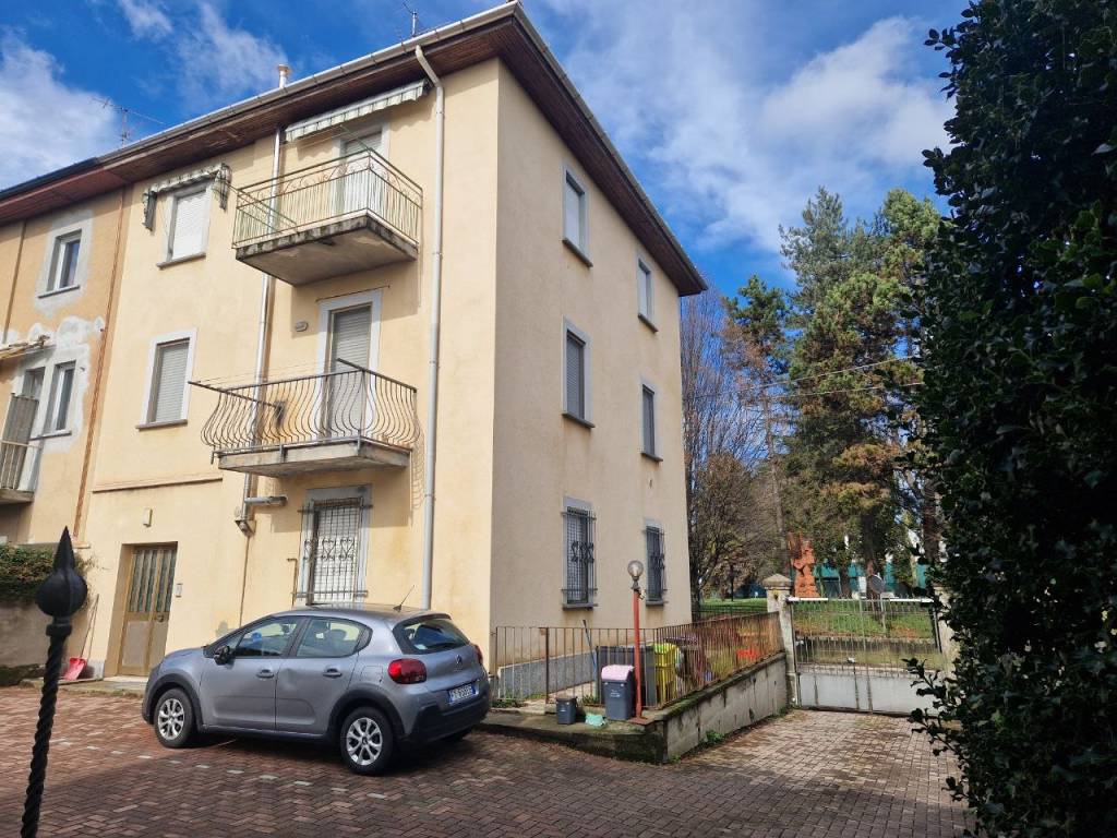 Appartamento a Vedano olona in Via 1 Maggio, 20 - Foto 2