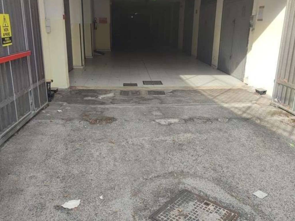Box / garage a Pescara in via Colli Innamorati, 7 - Foto 2