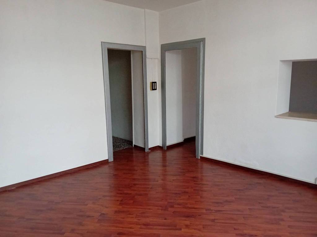 Palazzo / stabile a Saronno in Via Padre Luigi Monti - Foto 3