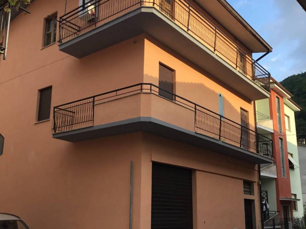 Appartamento a Antrodoco in Via Dante Alighieri - Foto 2