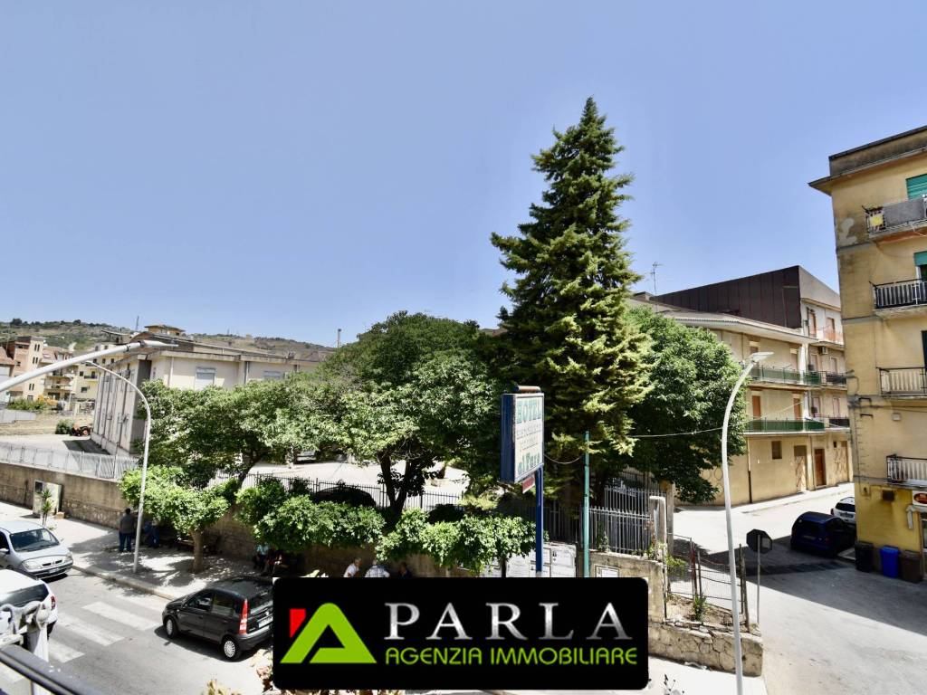 Appartamento a Canicattì in Via Vittorio Emanuele Orlando - Foto 2