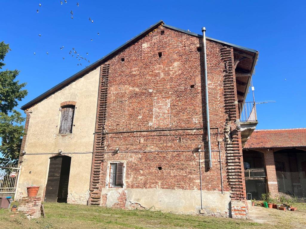 Rustico / casale a Crescentino in Strada San Genuario 9 - Foto 2