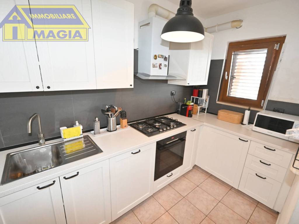 Appartamento a Spinetoli in Piazza Leopardi, 31 - Foto 5