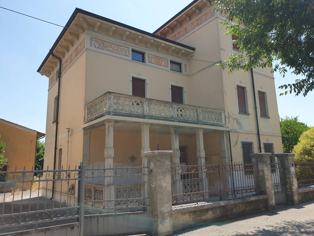 Villa a Canneto sull'oglio in Viale Rimembranza, 13 - Foto 2
