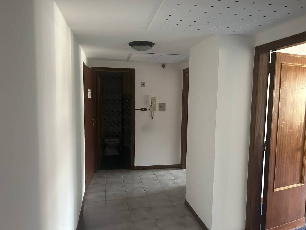 Appartamento a Milazzo in Piazza Generale G. Nastasi - Foto 4