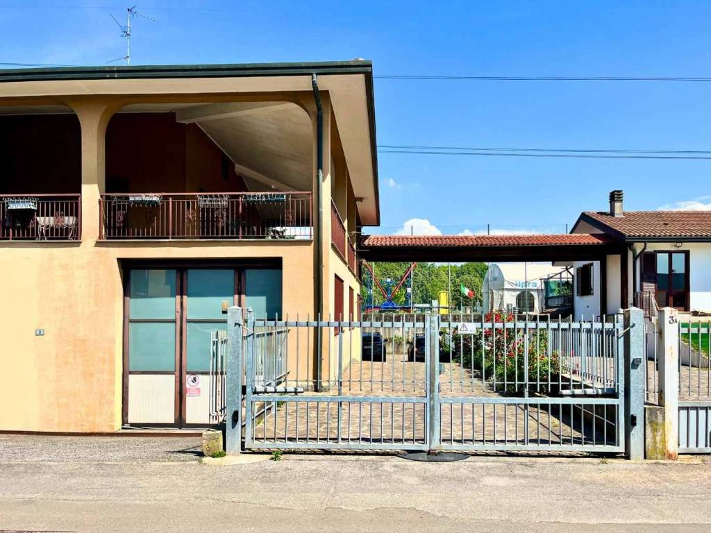 Villa a Casatenovo in Via San Giovanni Bosco, 1 - Foto 2