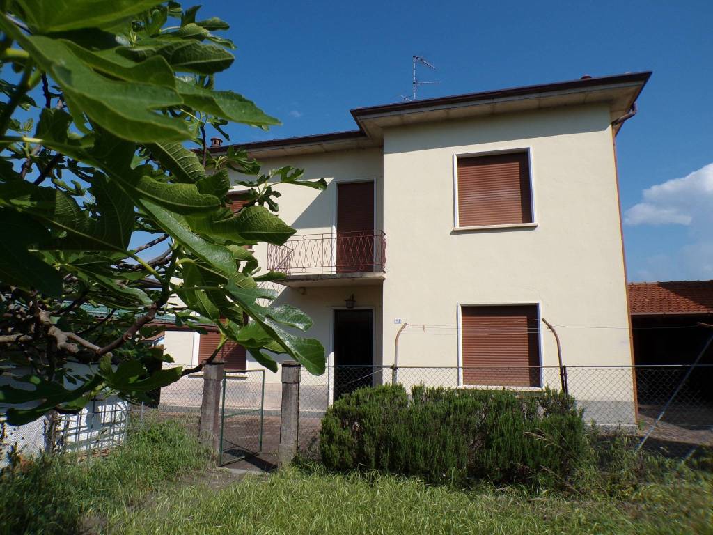 Villa a Daverio in Via Cavallotti - Foto 3