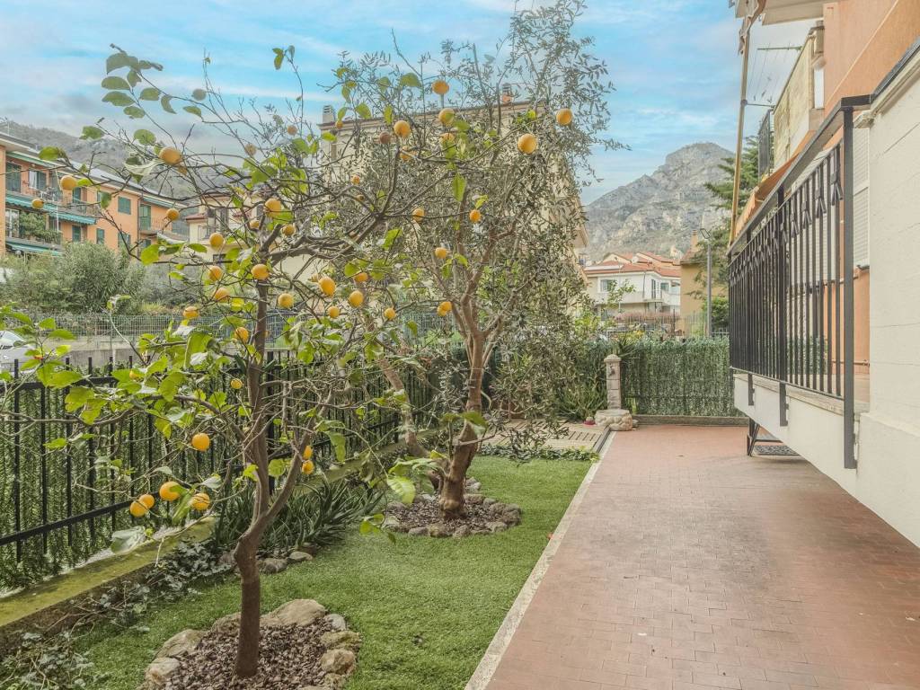 Appartamento a Borghetto santo spirito in Via per Toirano - Foto 2