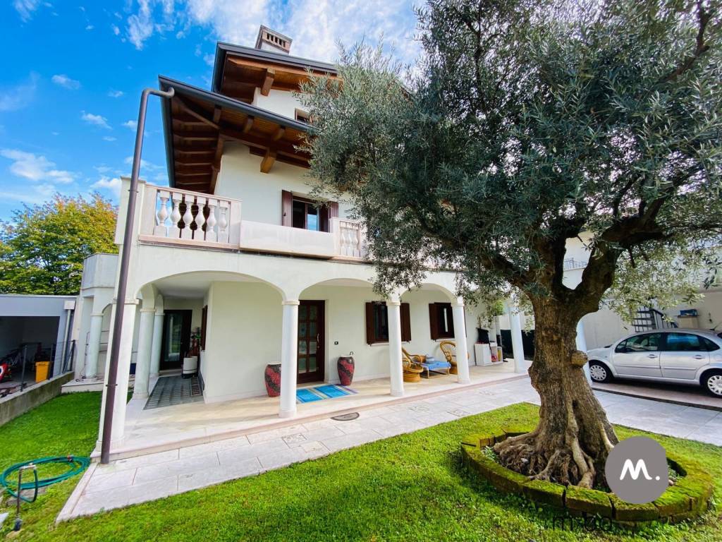 Villa a Pordenone in Via Fonda, 21 - Foto 2