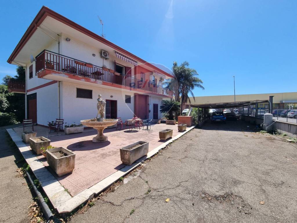 Villa a Aci catena in via nizzeti, 178 - Foto 2