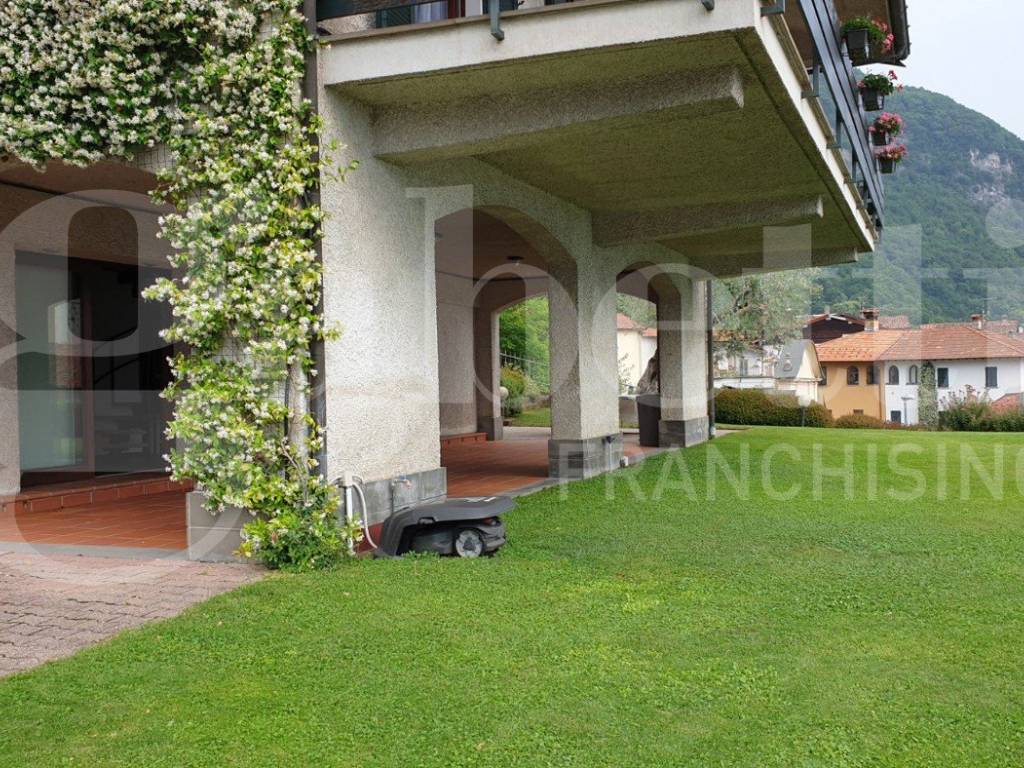 Villa a Oliveto lario in viale Sant'Ambrogio, snc - Foto 5