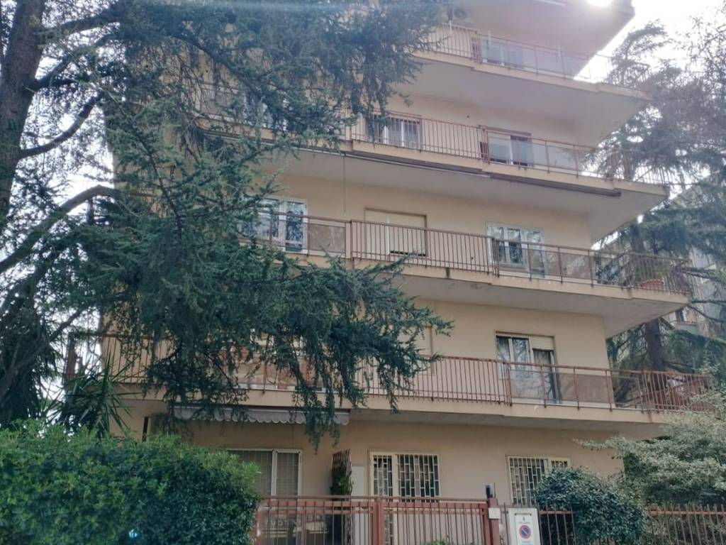 Appartamento a Caserta in Viale Vincenzo Cappiello - Foto 4
