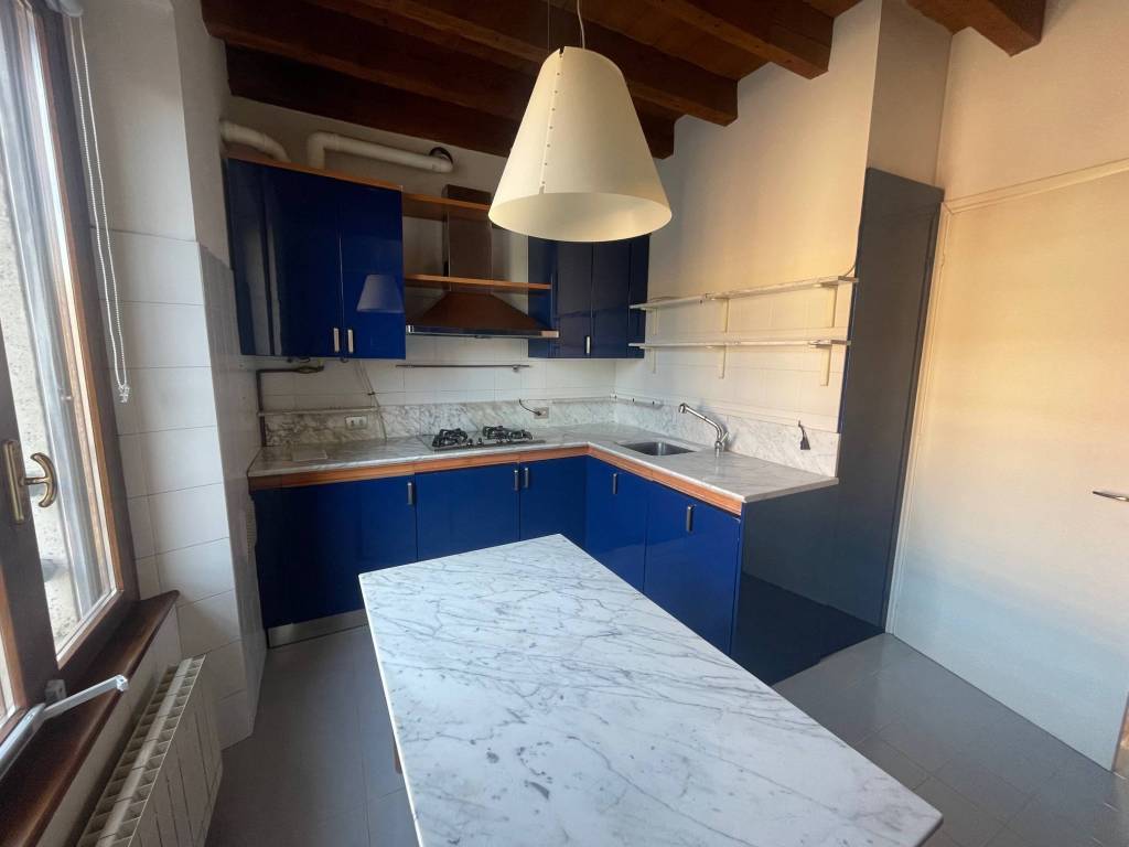 Appartamento a Milano in Via Curtatone, 2 - Foto 3