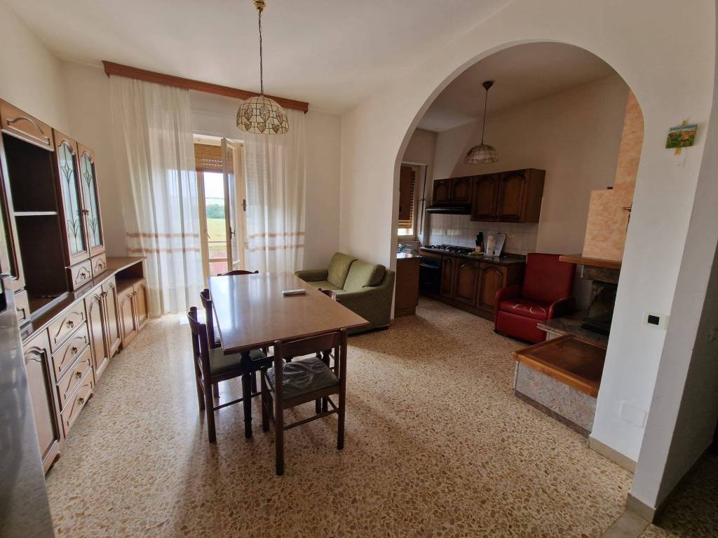 Appartamento a Treia in Contrada Chiaravalle - Foto 2